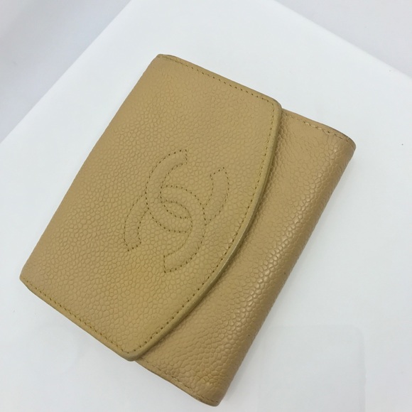 Chanel CC Timeless Logo Bifold Compact Wallet - Picture 4 of 7